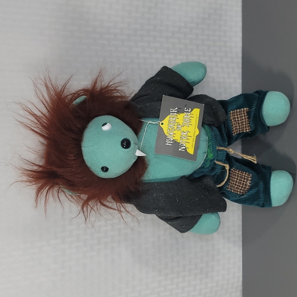 Vintage VIM Very Important Monsters Hunchbear of Notre Damn North American Bear